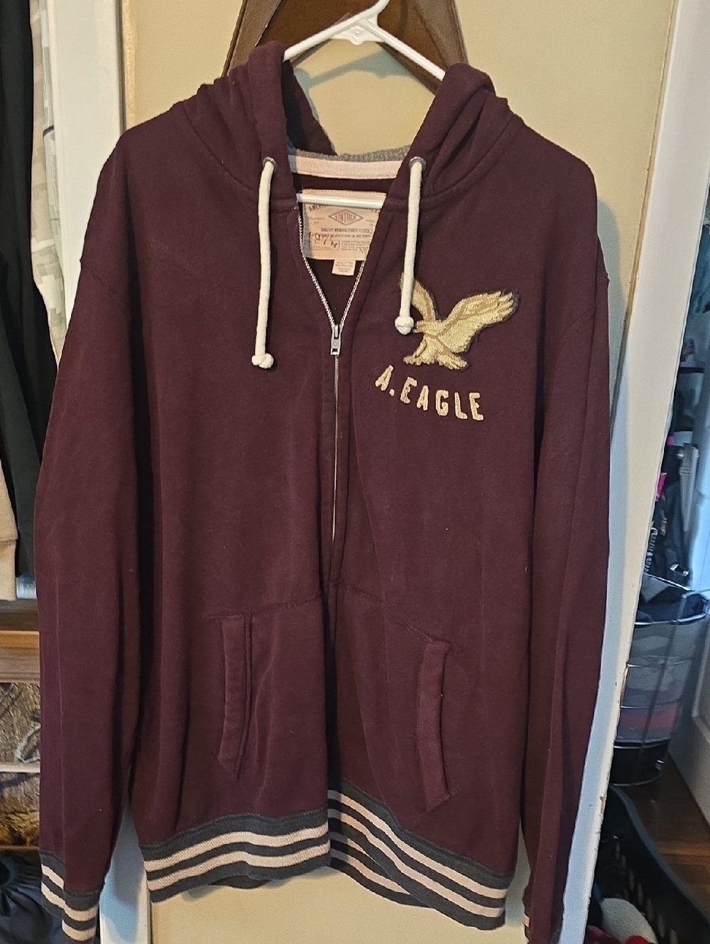 A. Eagle Maroon Zip-Up Hoodie with Embroidered Eagle Y2k Never Worn